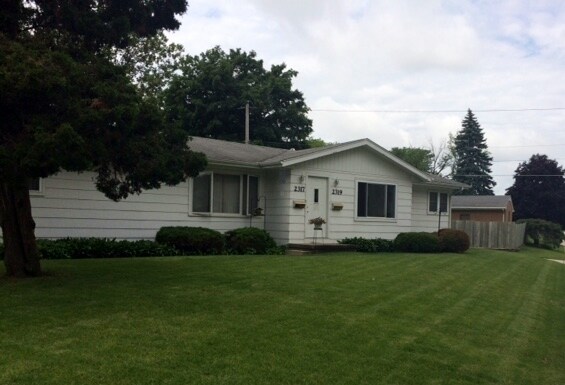 Primary Photo - 2319 Clark Ave