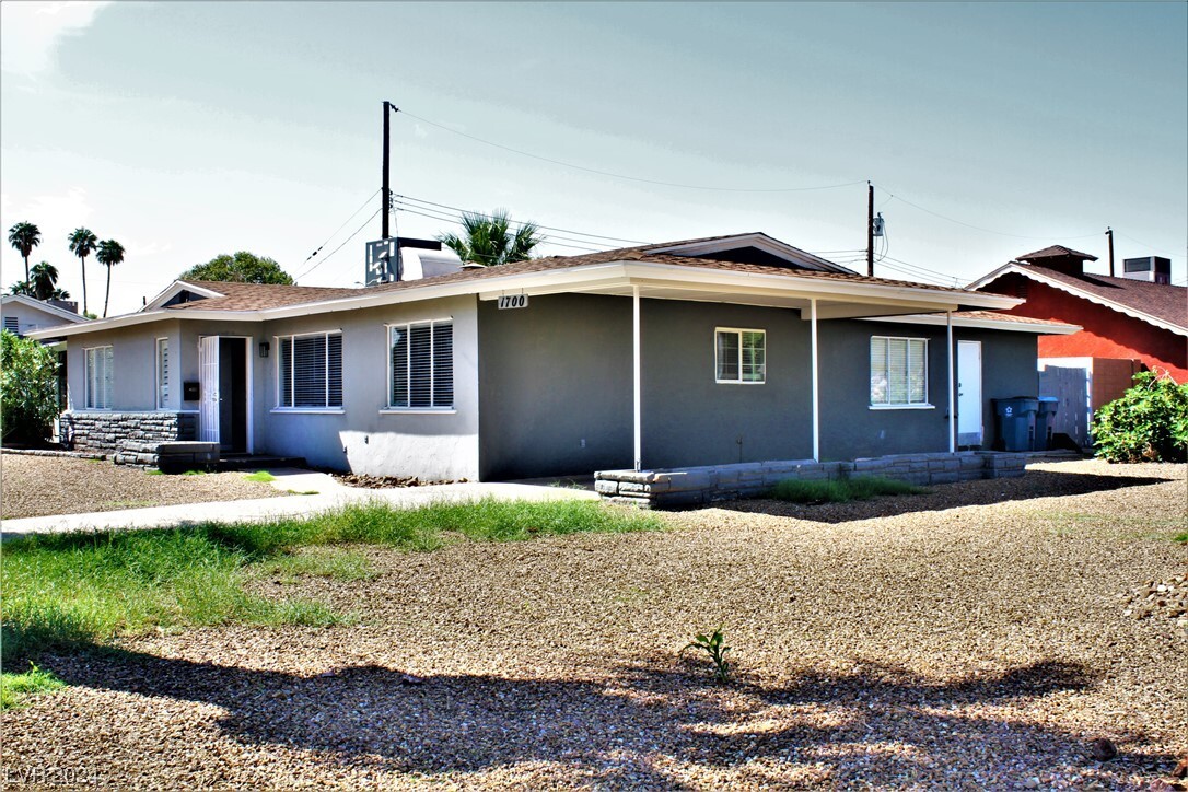 Foto principal - 1700 S 14th St