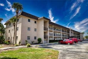 Primary Photo - 102 Capri Isles Blvd