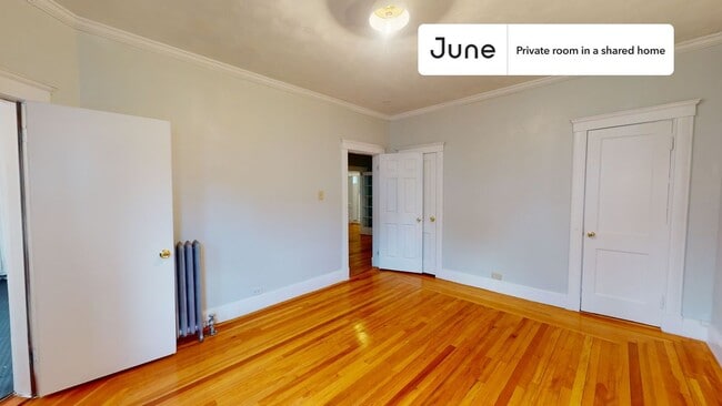 Foto del edificio - Room in Shared 4 bed/1 bath home