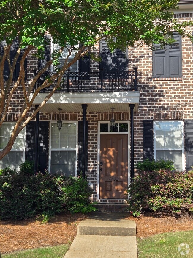 Building Photo - 2206 Anderson Rd