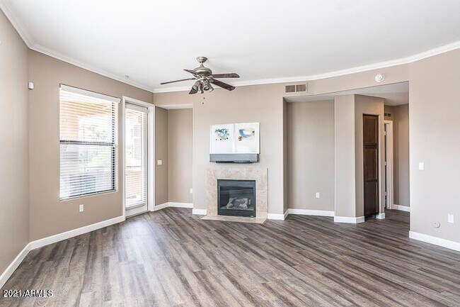 Foto del edificio - 7601 E Indian Bend Rd
