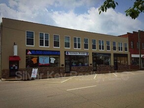 Building Photo - 217 E Washington Ave