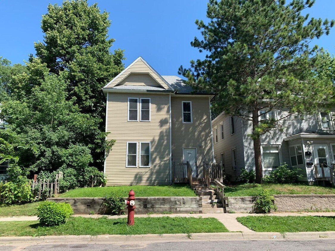 1318 18th Ave North Room for Rent in Minneapolis, MN