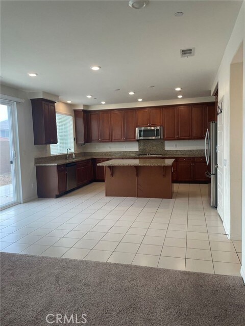 Foto del edificio - 13173 Stanton Dr