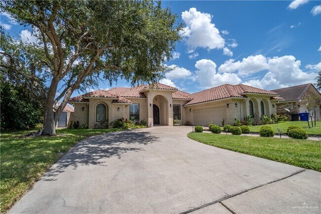 Building Photo - 4916 Quince Ave