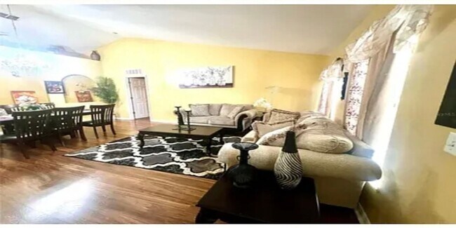 Building Photo - Spacious 4BR House in Ocala