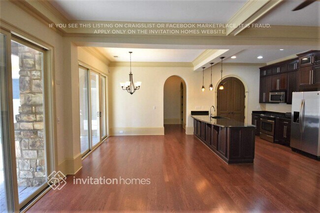 Foto del edificio - 417 Falling Water Ave