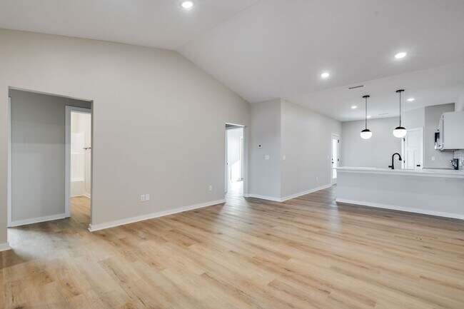 Foto del edificio - Pineway Oliver Plan