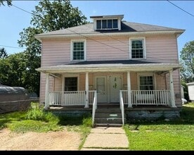 Building Photo - 217 Lester Ave