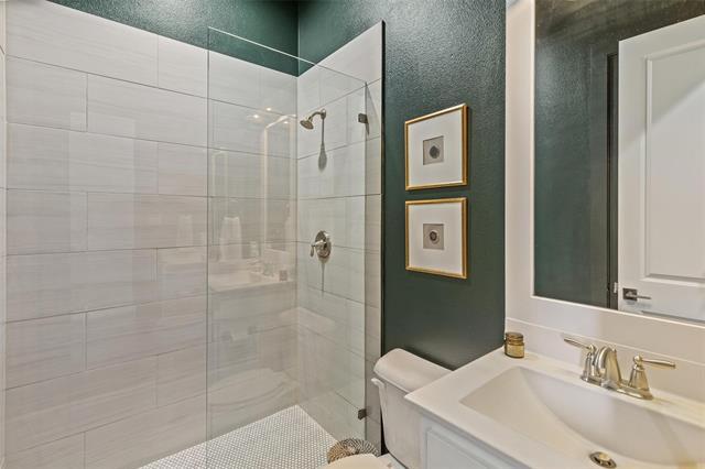 Foto del edificio - 3034 Encino Dr