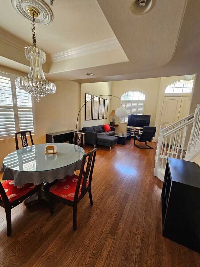 Área de comedor - 199 N Lincoln Ave