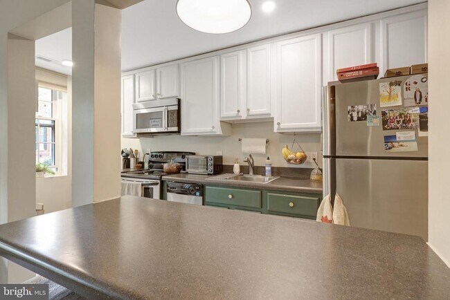 Foto del edificio - 1811 Key Blvd