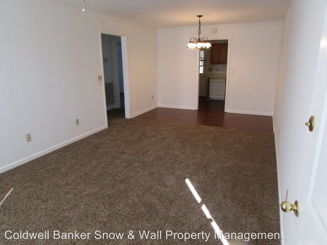 Building Photo - 3432 Meadow Ct