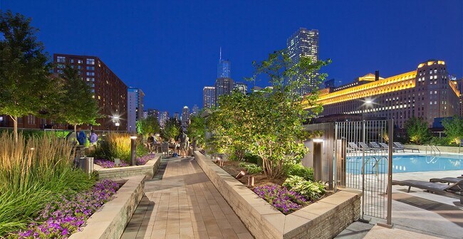 Foto del edificio - 349 W Hubbard St