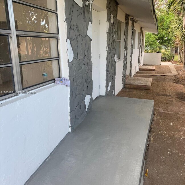 Foto del edificio - 308 NW 9th St