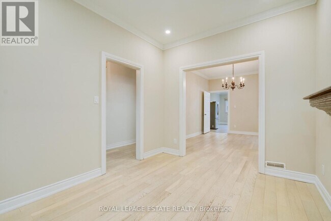 Photo du bâtiment - 361 Brock Ave