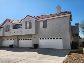 Building Photo - 5201 S Torrey Pines Dr