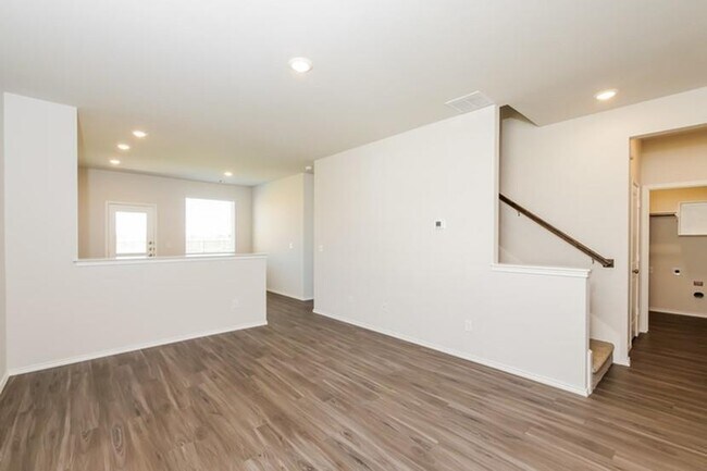 Foto del edificio - 1810 Dogwood Dr