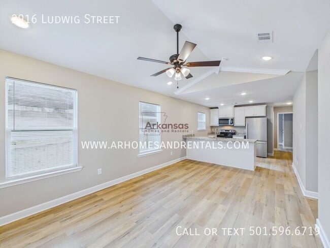 Foto del edificio - 2916 Ludwig St