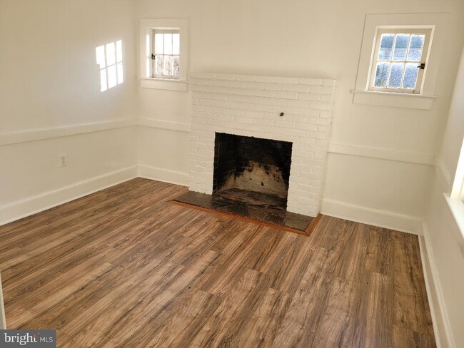 Building Photo - 11706 Leesburg Pike