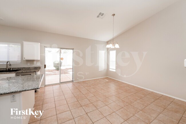Foto del edificio - 3016 Myrtle Creek Ct