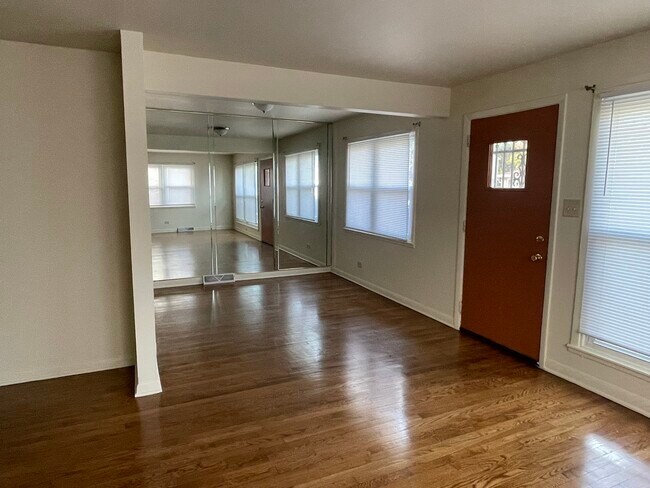 Foto del edificio - 3011 140th Pl