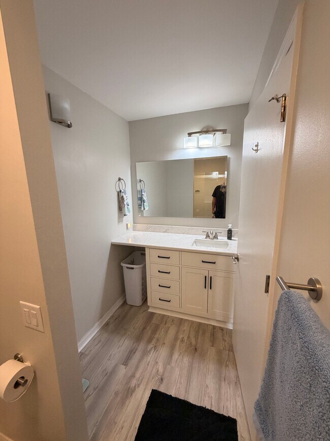 Foto del edificio - 1430 W Schwartz Blvd