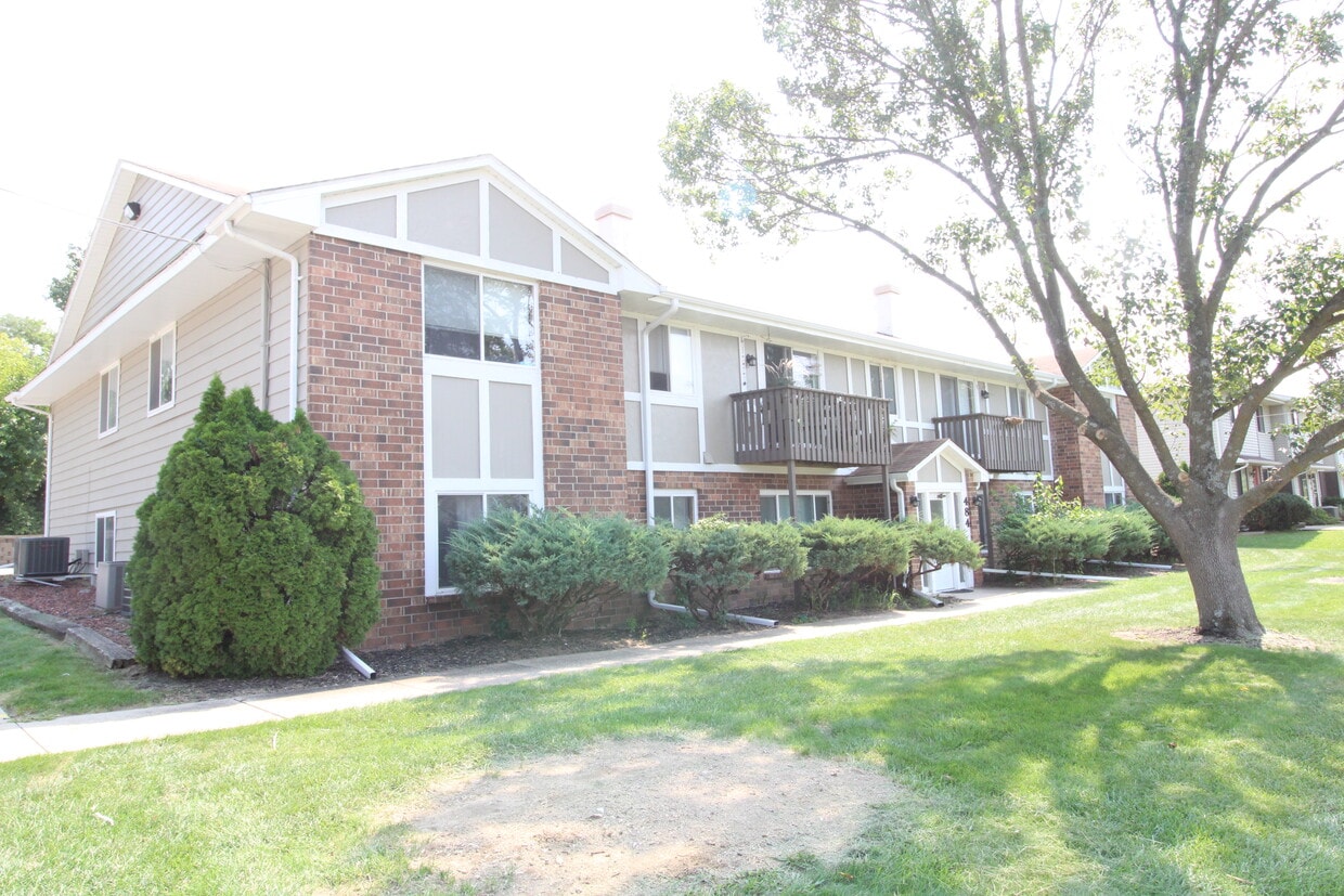 Primary Photo - 484 S 19th St