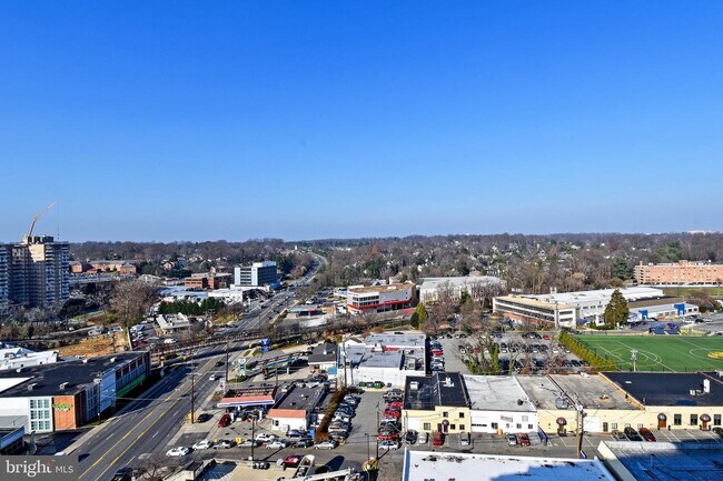 Foto del edificio - 5101 River Rd