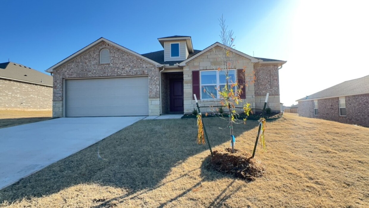 Primary Photo - New Construction 4 bedroom Home in Shawnee