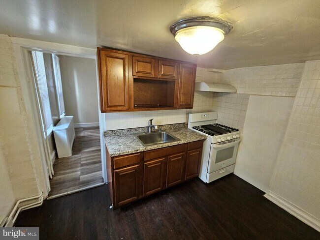 Foto del edificio - 4022 N Franklin St