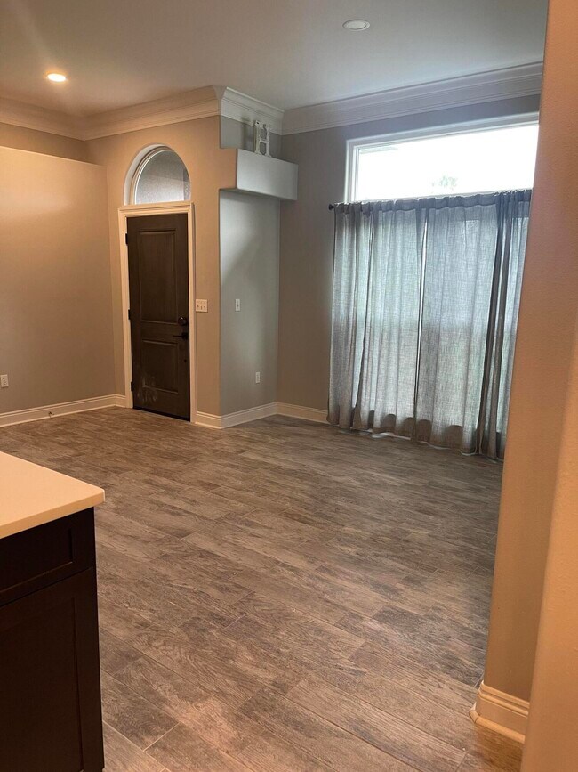Foto del edificio - 3916 Mesa Rd