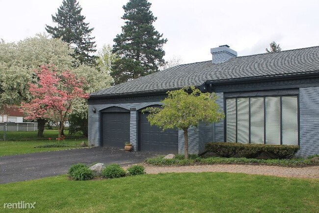 Building Photo - 3 br, 2 bath House - 5310 N Dyewood Dr