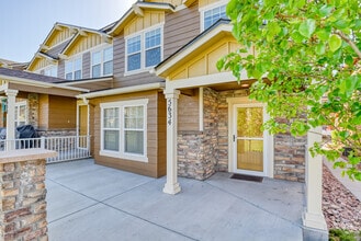 Building Photo - 5634 Celtic Cross Grove