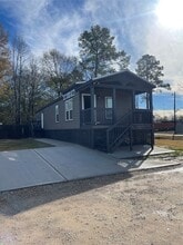 Building Photo - 21513 W Hammond Dr