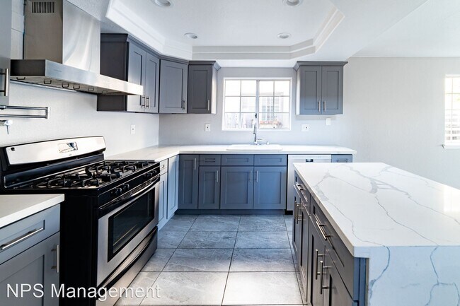 Building Photo - 3 br, 2.5 bath Apartment - 1334 Lee Ave + ...