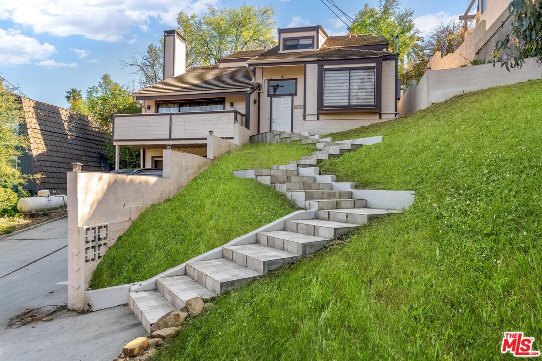 Foto principal - 2015 Corral Canyon Rd