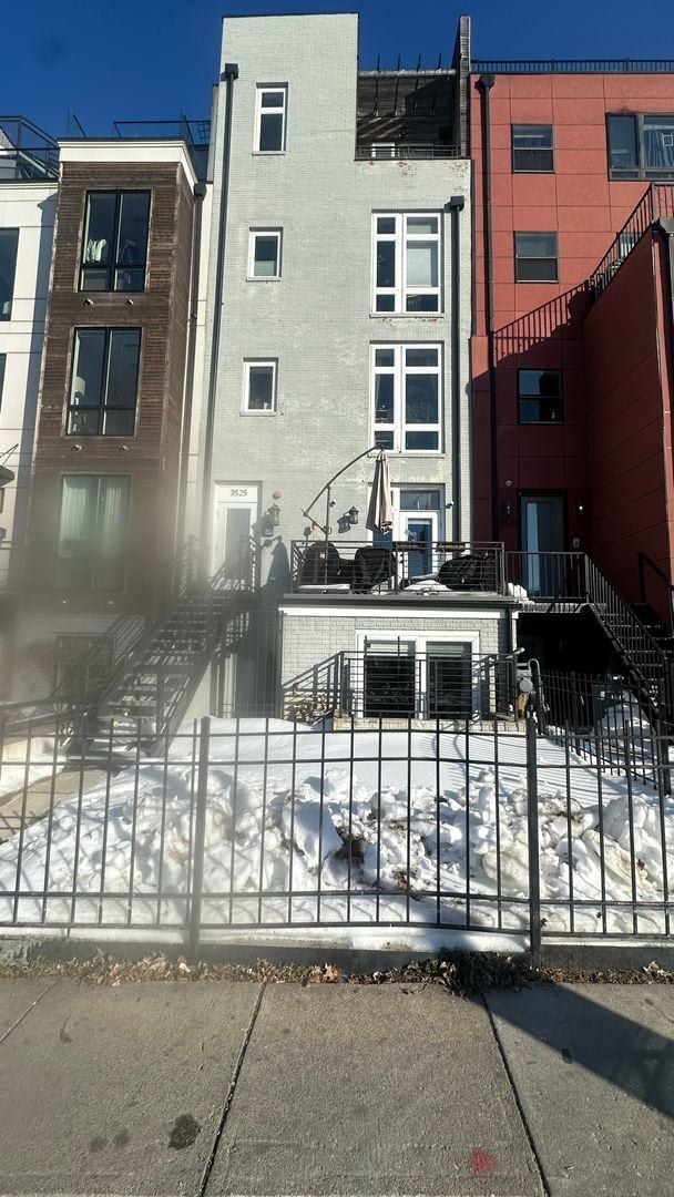 Modern Features Columbia Heights Neighborhood 2 Bedroom 2 Bath Condo with Balcony Pet Friendly - Modern Features Columbia Heights Neighborhood 2 Bedroom 2 Bath Condo with Balcony Pet Friendly