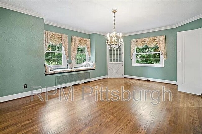 Foto del edificio - 1302 Mount Royal Blvd