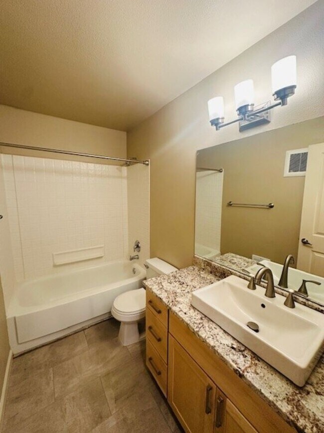 Foto del edificio - 2Bd/1Ba Bellevue Condo