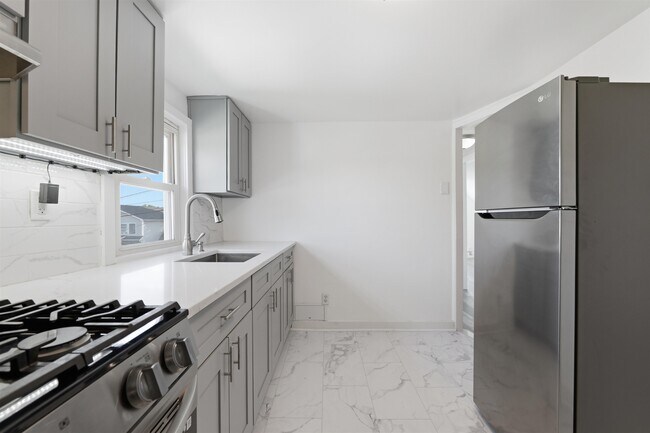 Foto del edificio - 76 Schuyler Ave