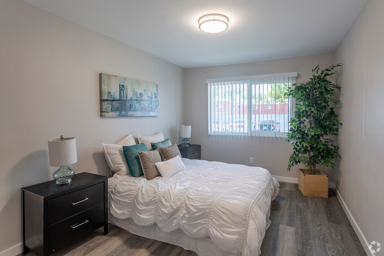 The Atherton Apartments in Chula Vista, CA Westside Rentals