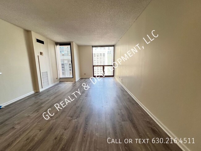 Foto del edificio - ***CHICAGO LOOP - 1 BDRM CONDO / FULL AMEN...