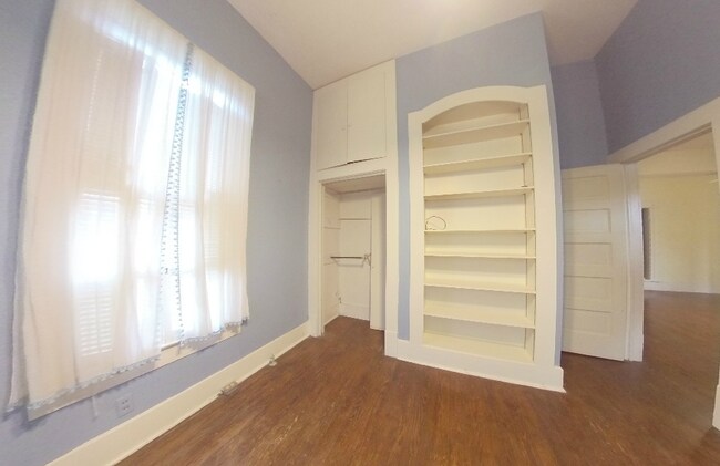 Foto del edificio - THREE BEDROOM, 2 BATHROOM HOME FOR LEASE I...