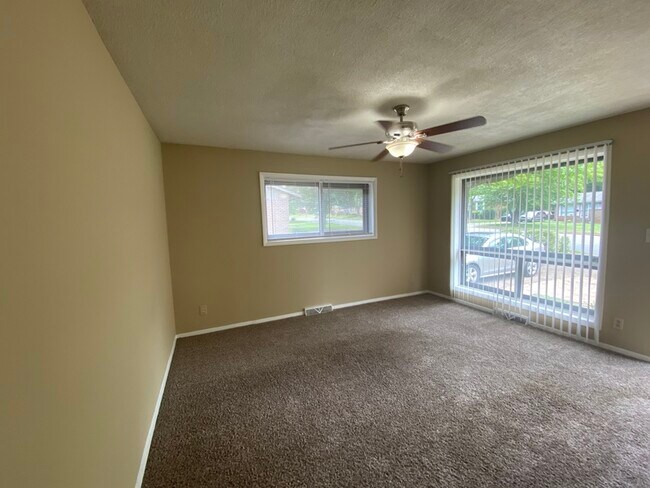 Foto del edificio - 2634 Alleghany St