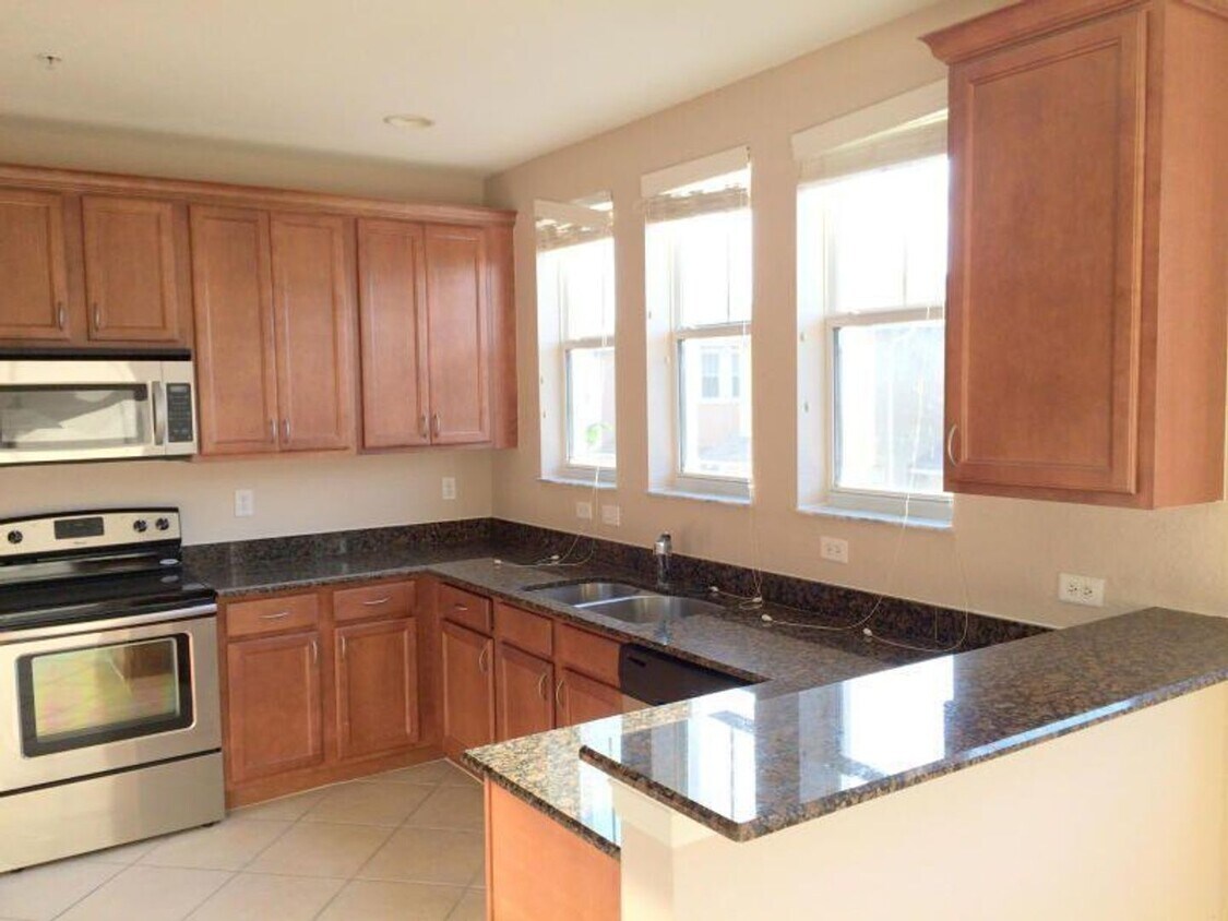 Photo - 590 Amador Lane 4, West Palm Beach, FL 33401