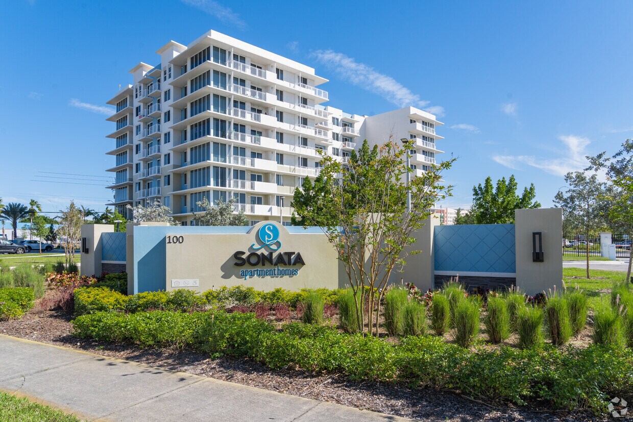 100 NW 8th St, Pompano Beach, FL 33060 - Sonata Apartments
