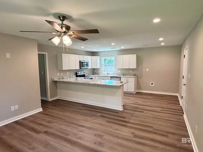 Foto del edificio - 208 Marcella Ave