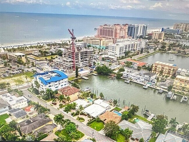 Foto del edificio - 120 Bayside Dr